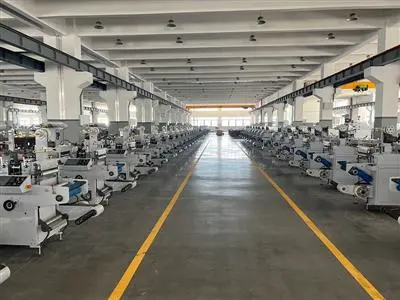 Atelier de machines de découpe à plat