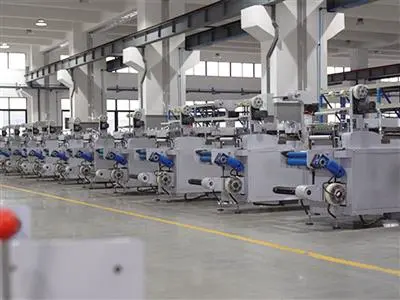 Atelier de machines de découpe de labels